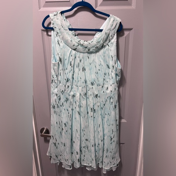 Summer mid-length sleeveless dress mint green brand new never worn - Picture 1 of 5